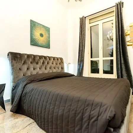 Navona Artist 7 * Рим